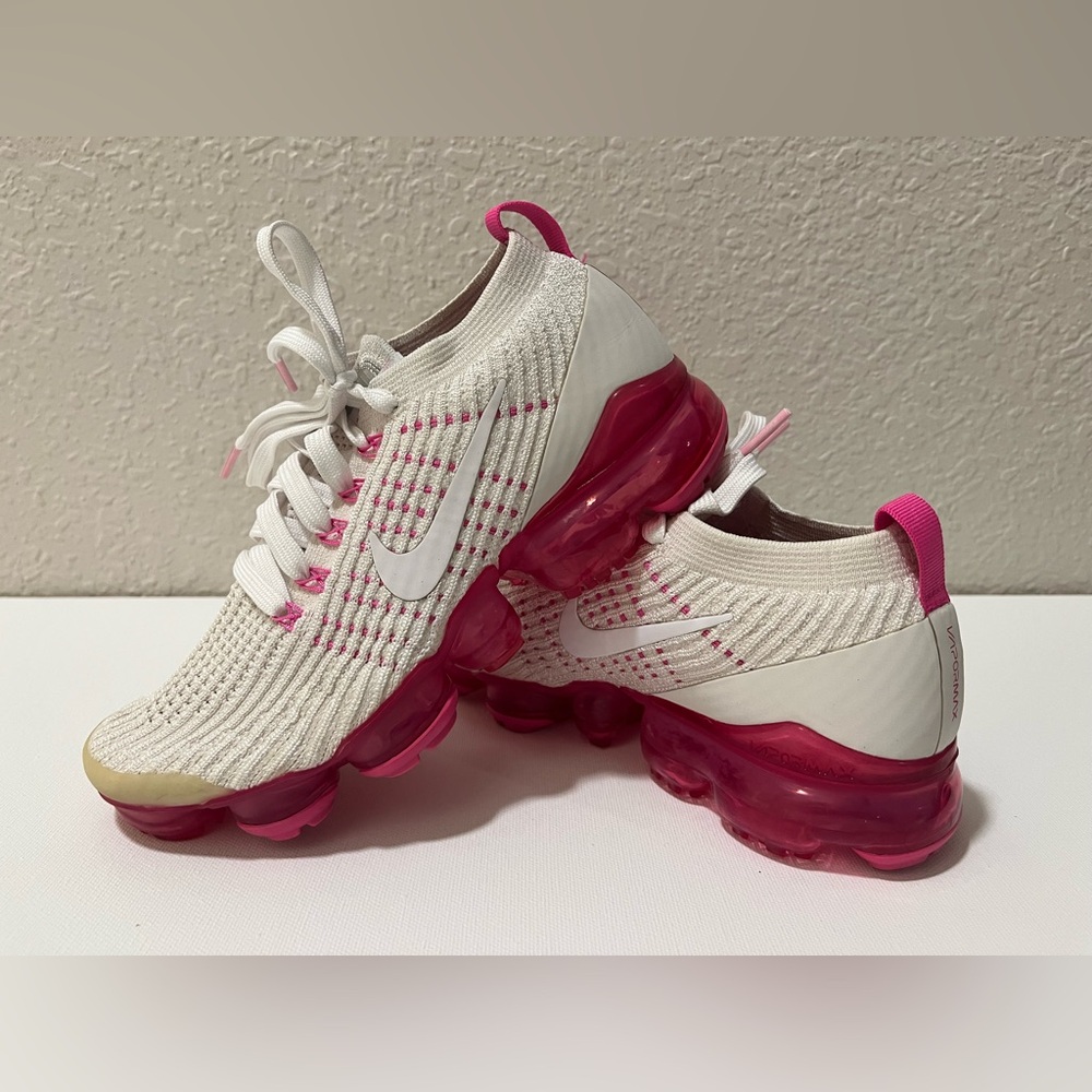NIKE Air VaporMax Running Athlete Shoes
